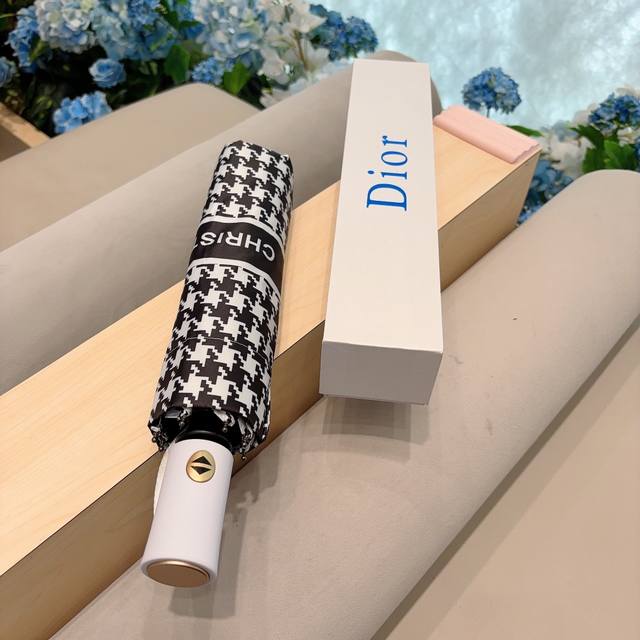 特批 Dior 迪奥 三折自动折叠晴雨伞 时尚原单代工品质 细节精致 看得见的品质 打破一成不变 色泽纯正艳丽 3色